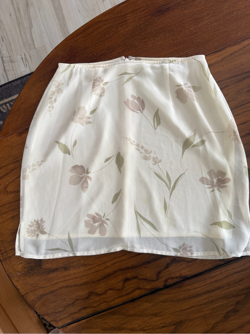 Express Cream Mini Skirt with Blush Floral Print